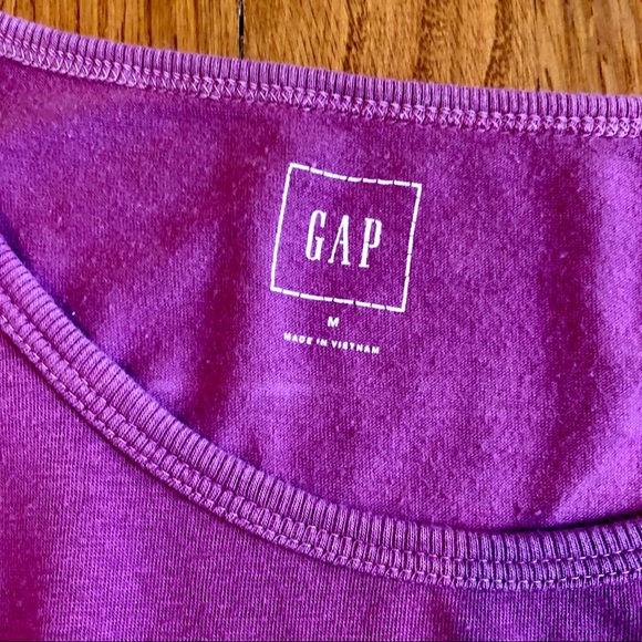 Gap Long Sleeve - Picture 2 of 3